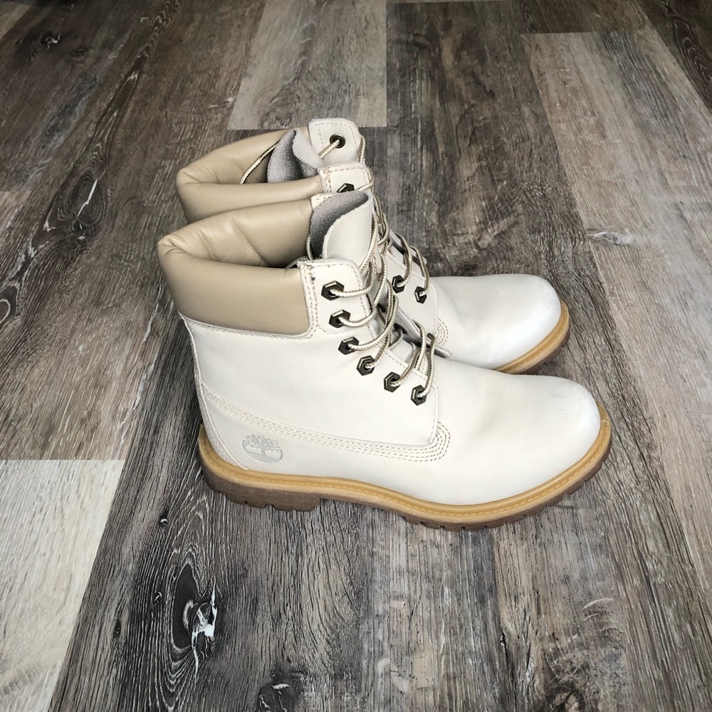 Timberlands waterproof boots, only worn twice